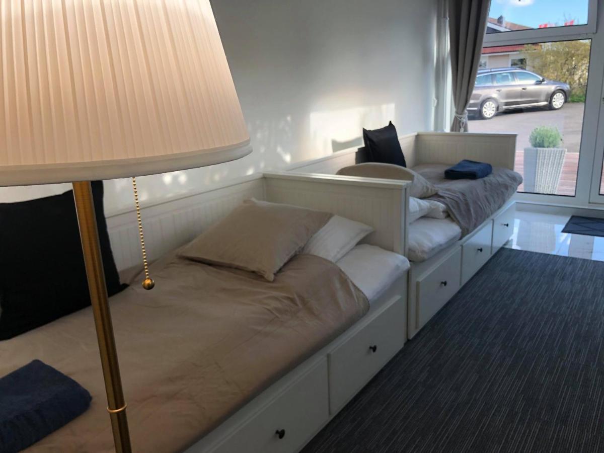 Vid Gekas Ullared Boende B&B Bagian luar foto
