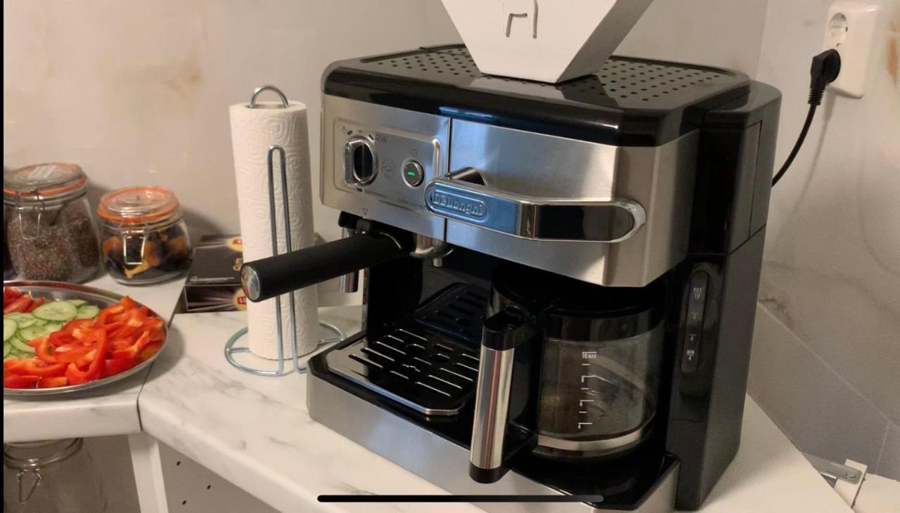 Vid Gekas Ullared Boende B&B Bagian luar foto