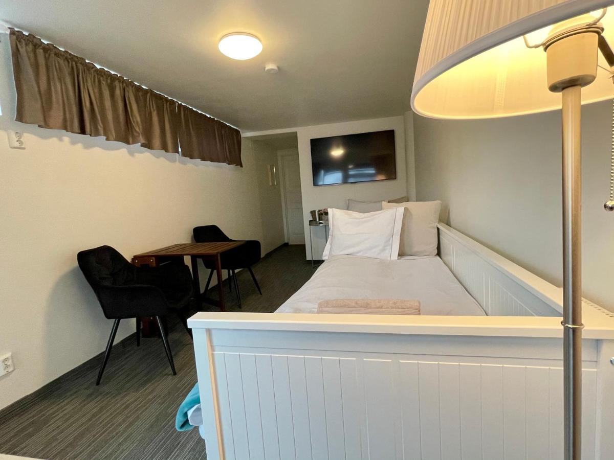 Vid Gekas Ullared Boende B&B Bagian luar foto