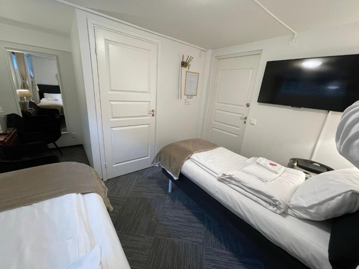 Vid Gekas Ullared Boende B&B Bagian luar foto