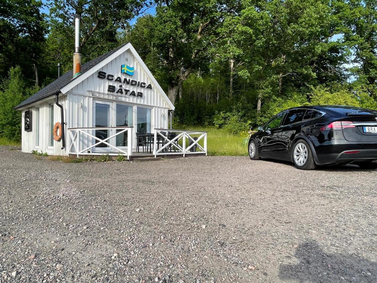 Vid Gekas Ullared Boende B&B Bagian luar foto