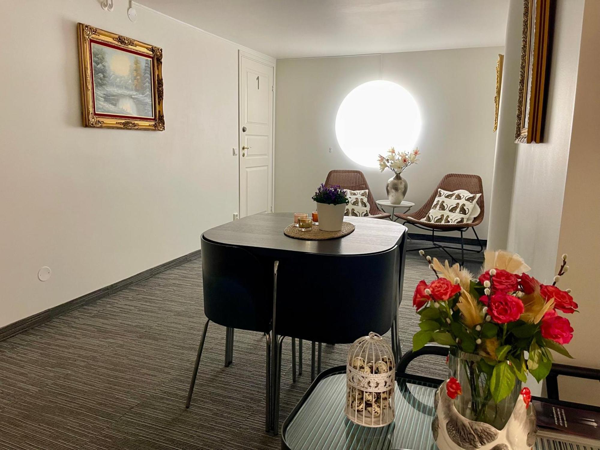 Vid Gekas Ullared Boende B&B Bagian luar foto