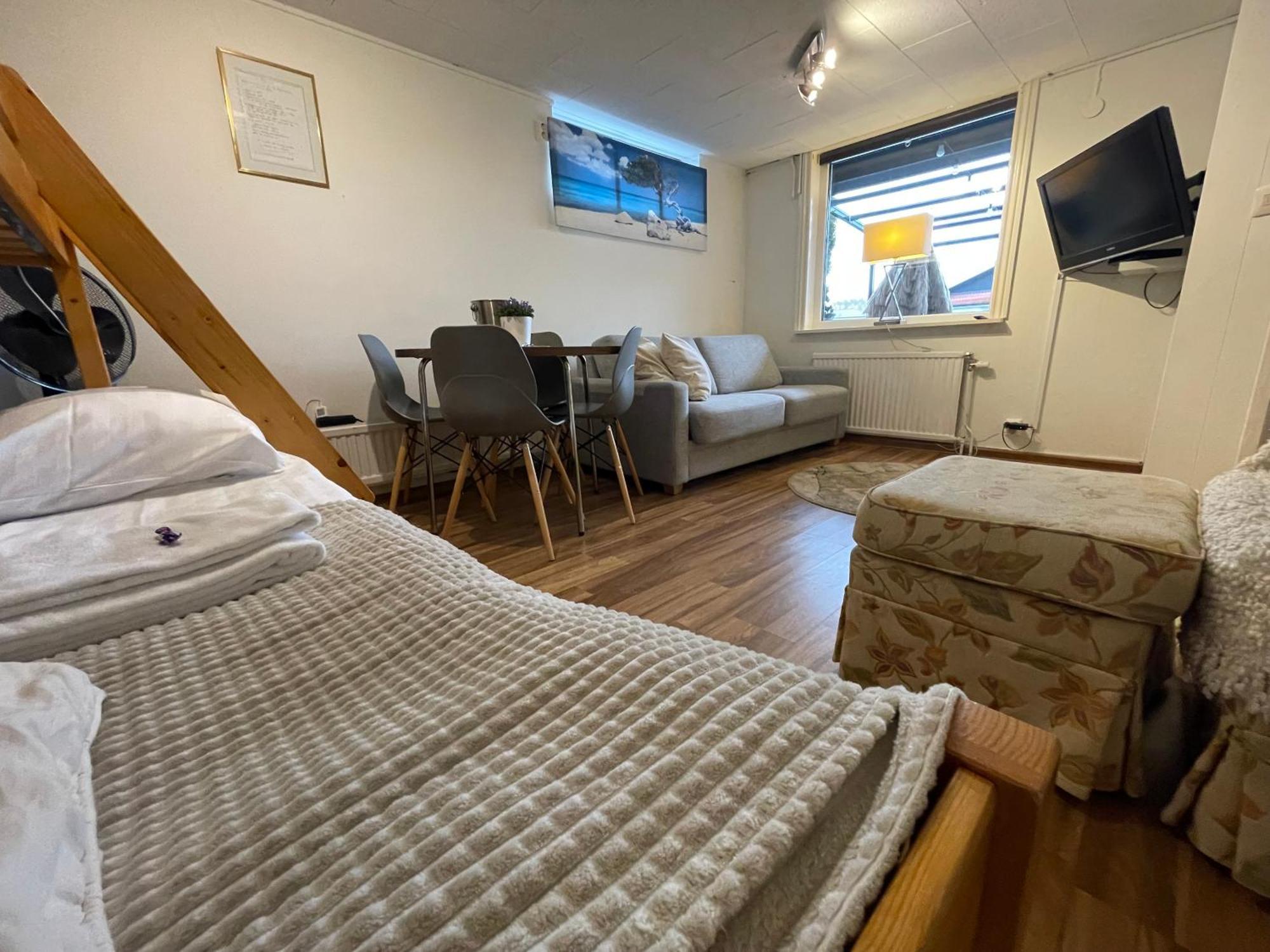 Vid Gekas Ullared Boende B&B Bagian luar foto
