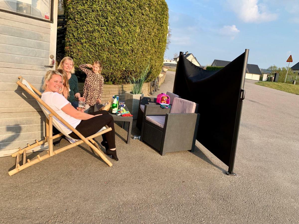 Vid Gekas Ullared Boende B&B Bagian luar foto